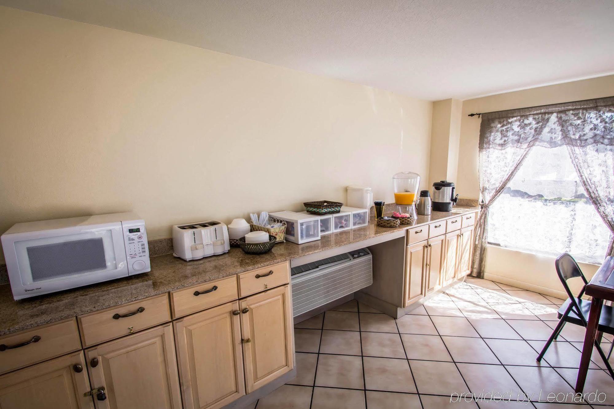 Country Hearth Inn- Kissimmee Exterior photo
