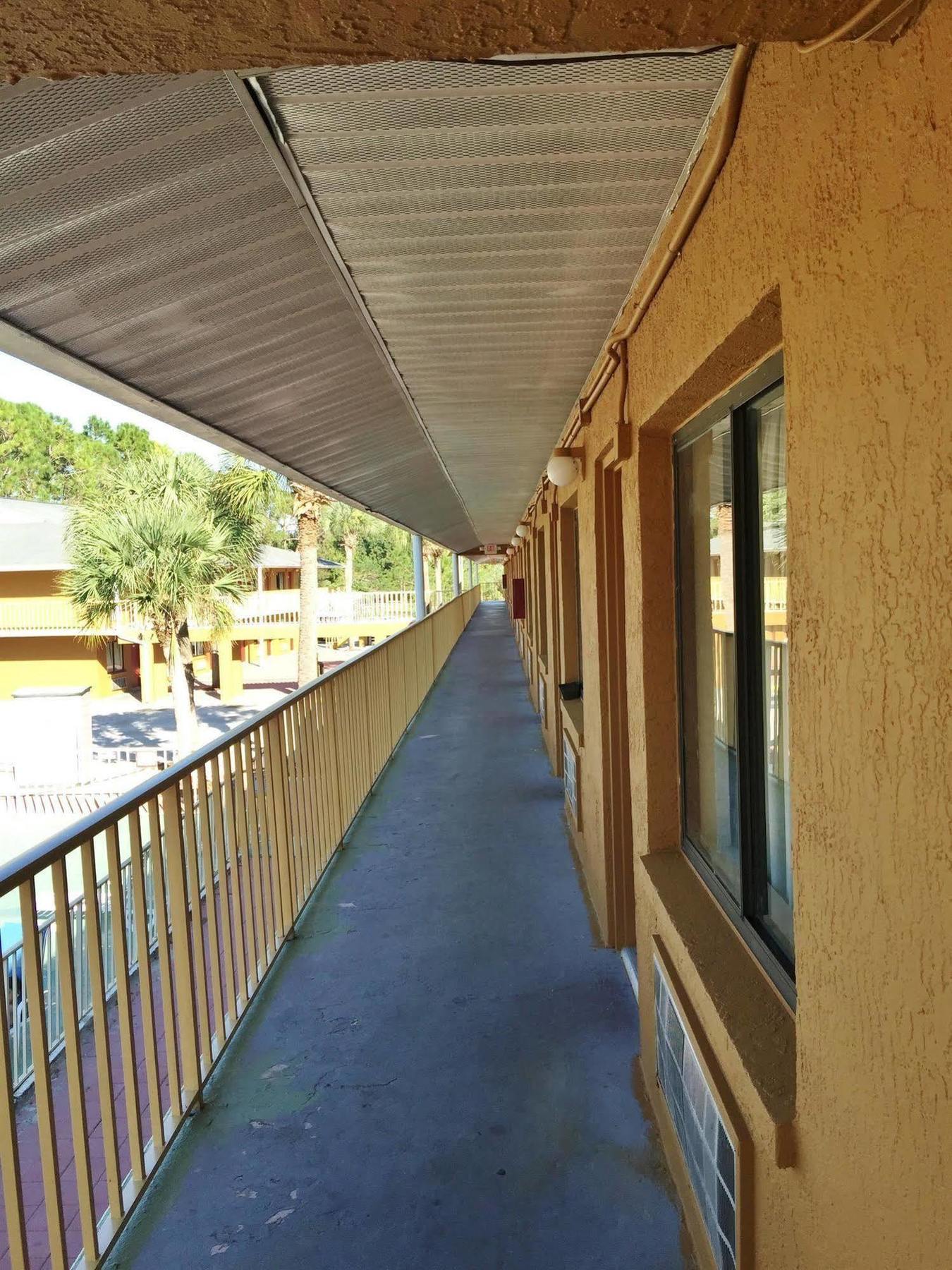 Country Hearth Inn- Kissimmee Exterior photo